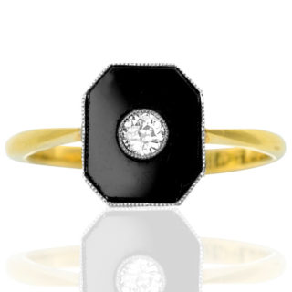Original 1920s Onyx and Diamond ring -0